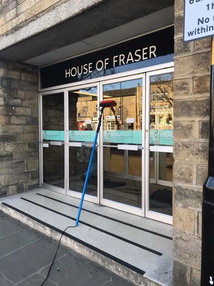Commercial window cleaning